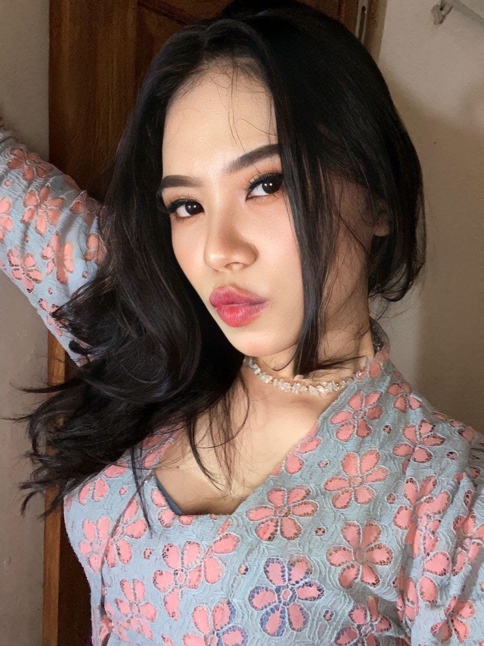 Kittencatsu Konten Eksklusif edisi Kebaya, MENGGODA! 7 4b97ed0f 40cd 4eac 9afc 326102932d1f