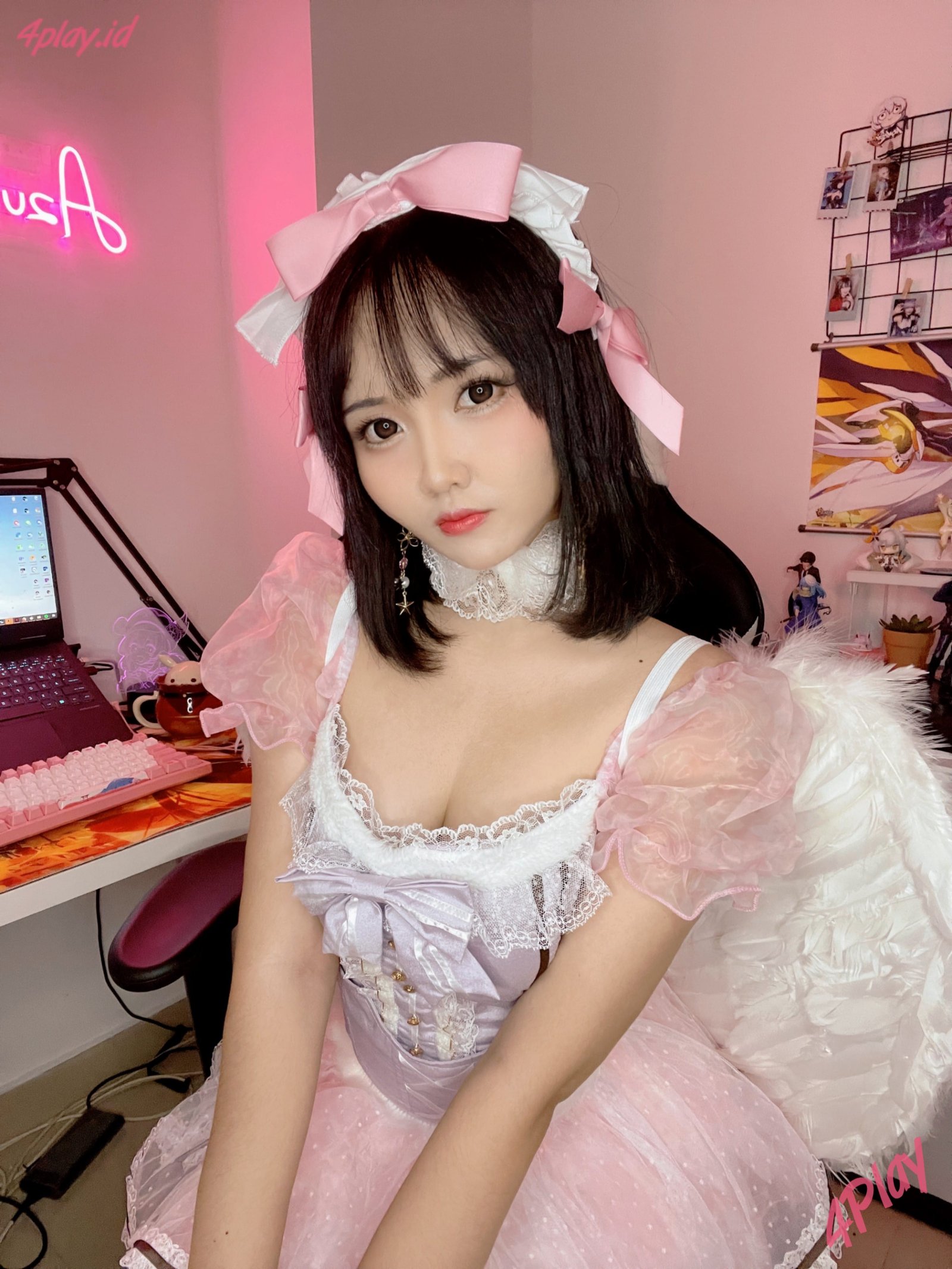 Azulacan Konten Eksklusif edisi Amber dan Angel Maid! 14 6 11