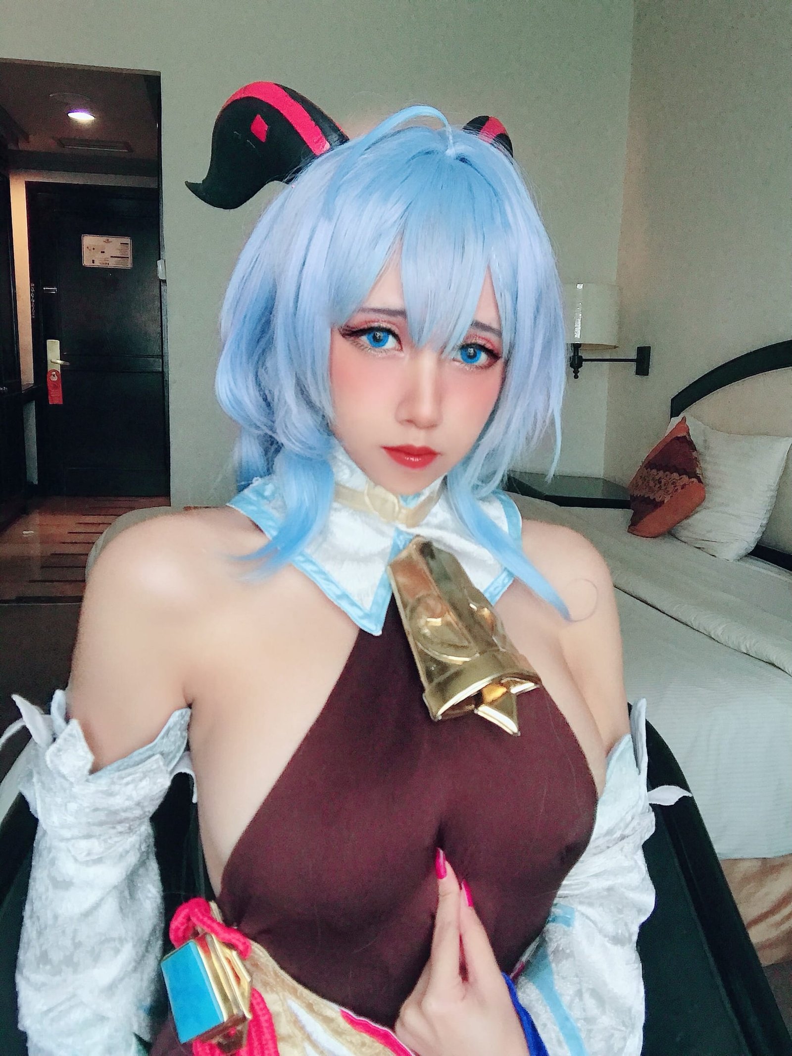 7