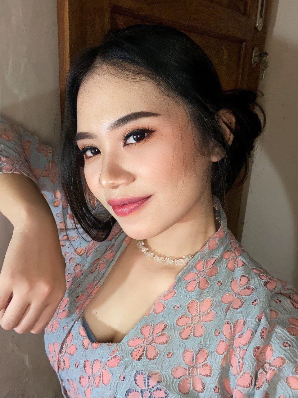 Kittencatsu Konten Eksklusif edisi Kebaya, MENGGODA! 10 99b41b3a cbd4 4acd 922a 3ae5fb0a0dd8