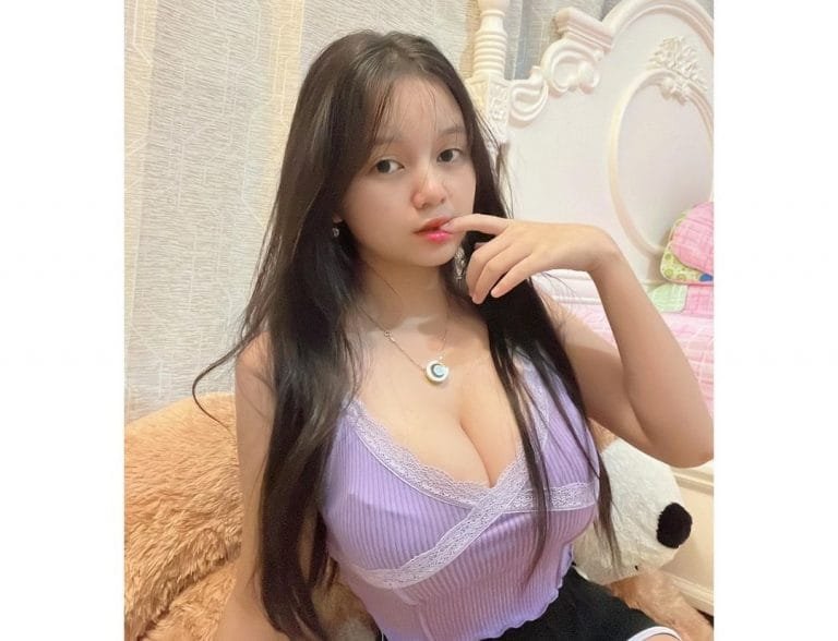 Kienzy Live FULL HOT TOBRUT BANGET! 2 Kienzy Myelin 768x588 1