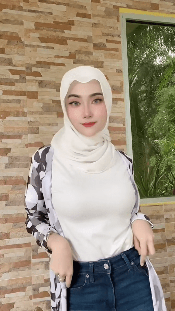 BABYQYLA Hijaber Melayu Skandal Nude! 11 MEQM83D o