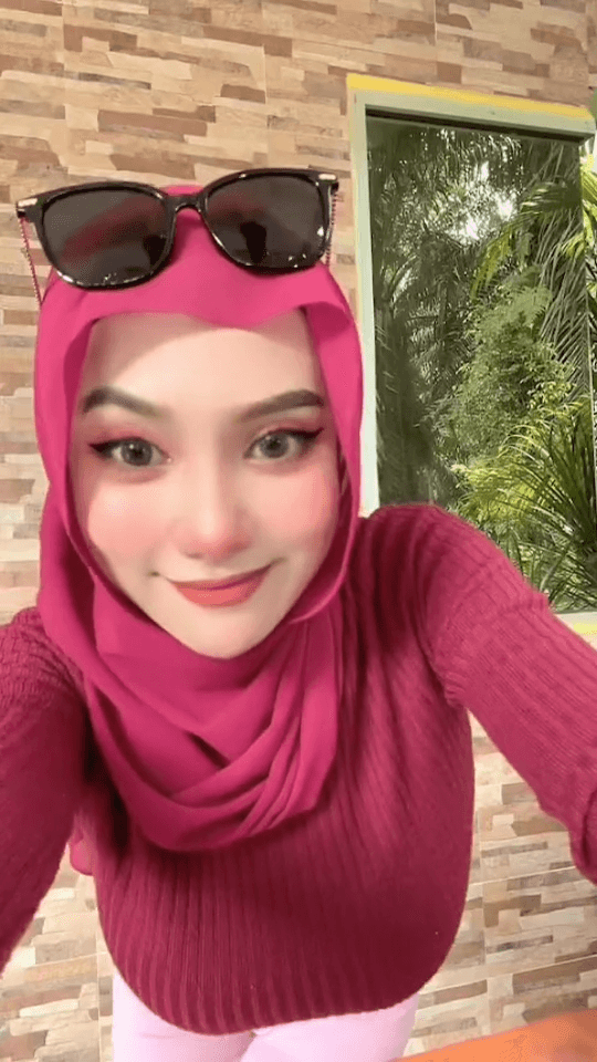 BABYQYLA Hijaber Melayu Skandal Nude! 10 MEQM83E o