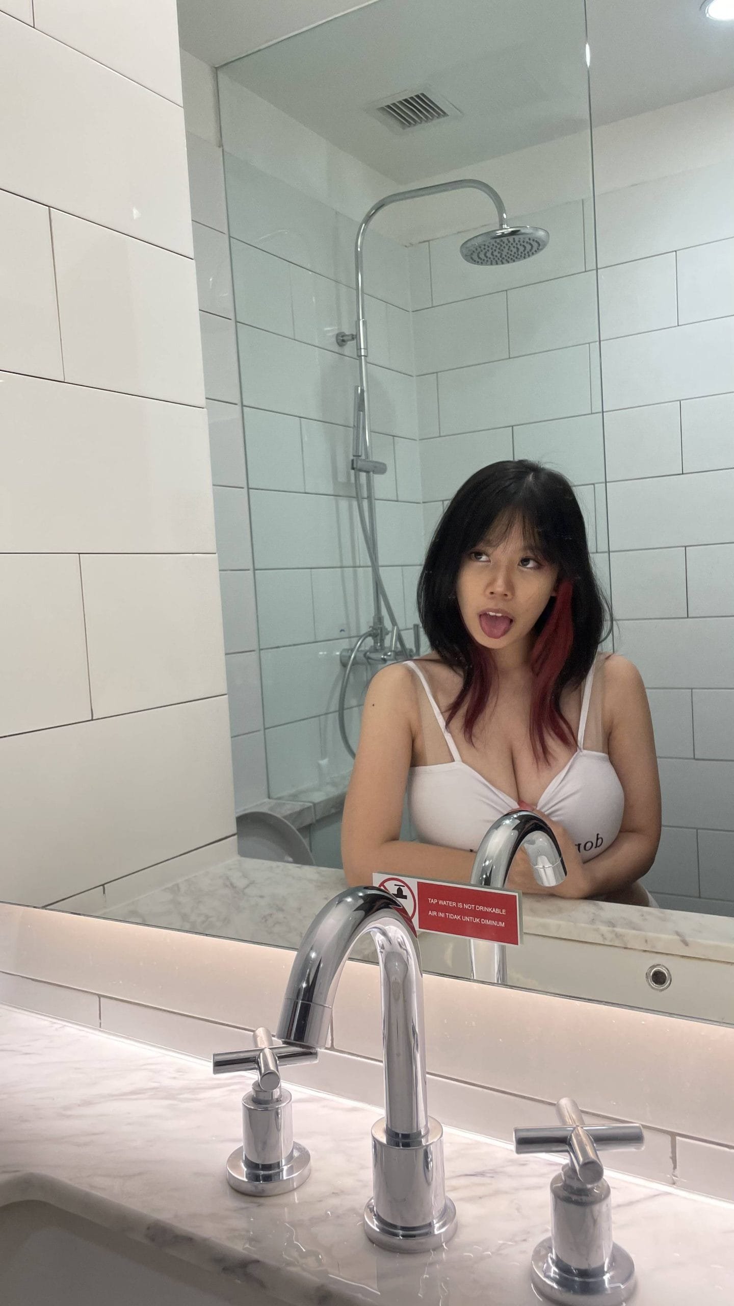 Yuura Tamaki Konten Eksklusif Edisi White Tank Top! TOBRUT KALII! 17 Yuura Tamaki White Tanktop 35 scaled