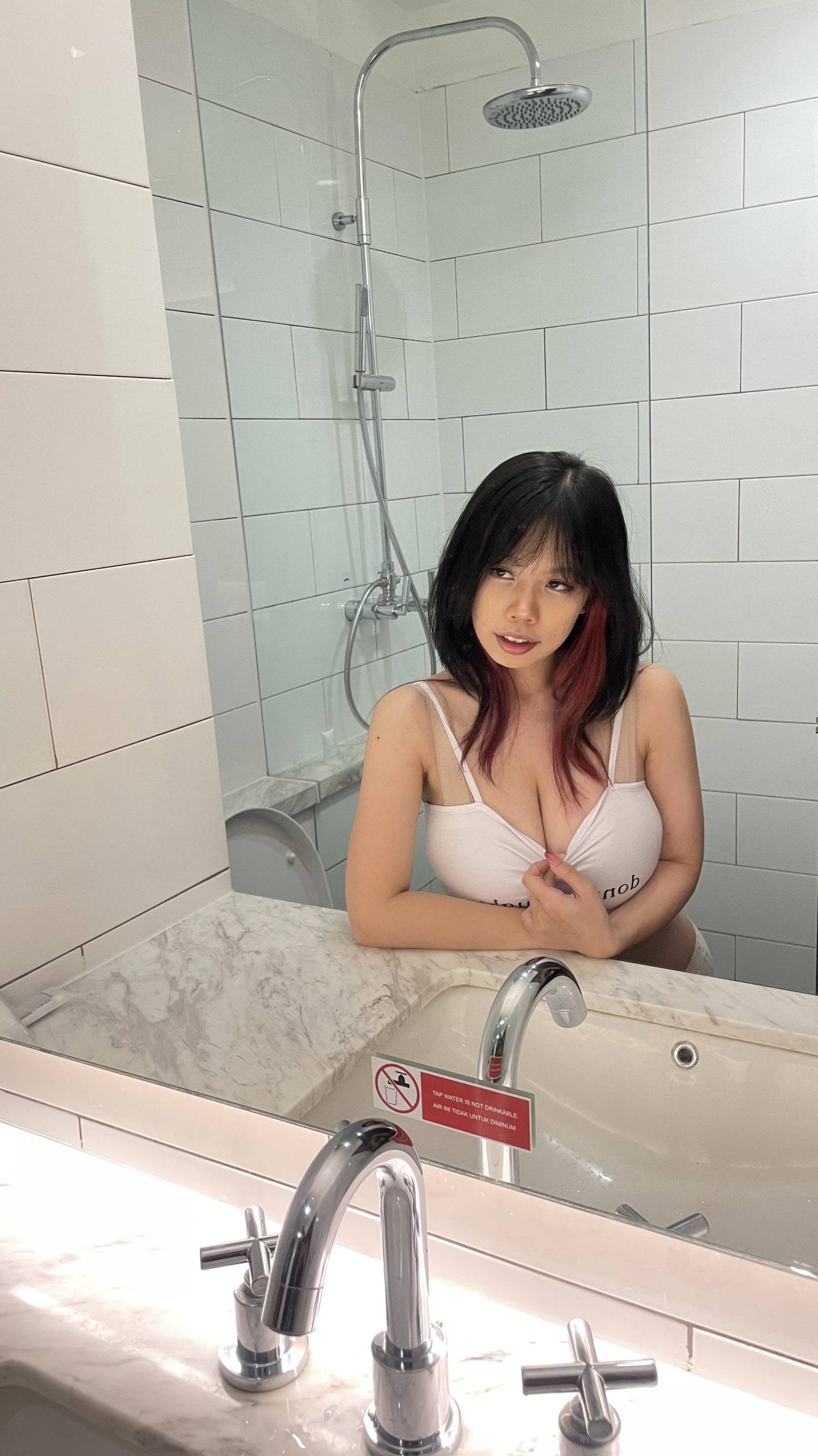 Yuura Tamaki Konten Eksklusif Edisi White Tank Top! TOBRUT KALII! 15 Yuura Tamaki White Tanktop 37 scaled