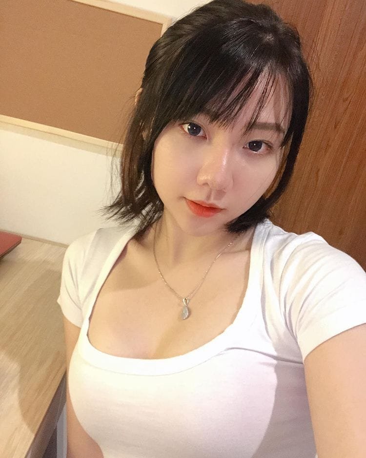 Jena damaya Konten Eksklusif MIX! hot hot banget ya 9 jenadammaya@coszip 8
