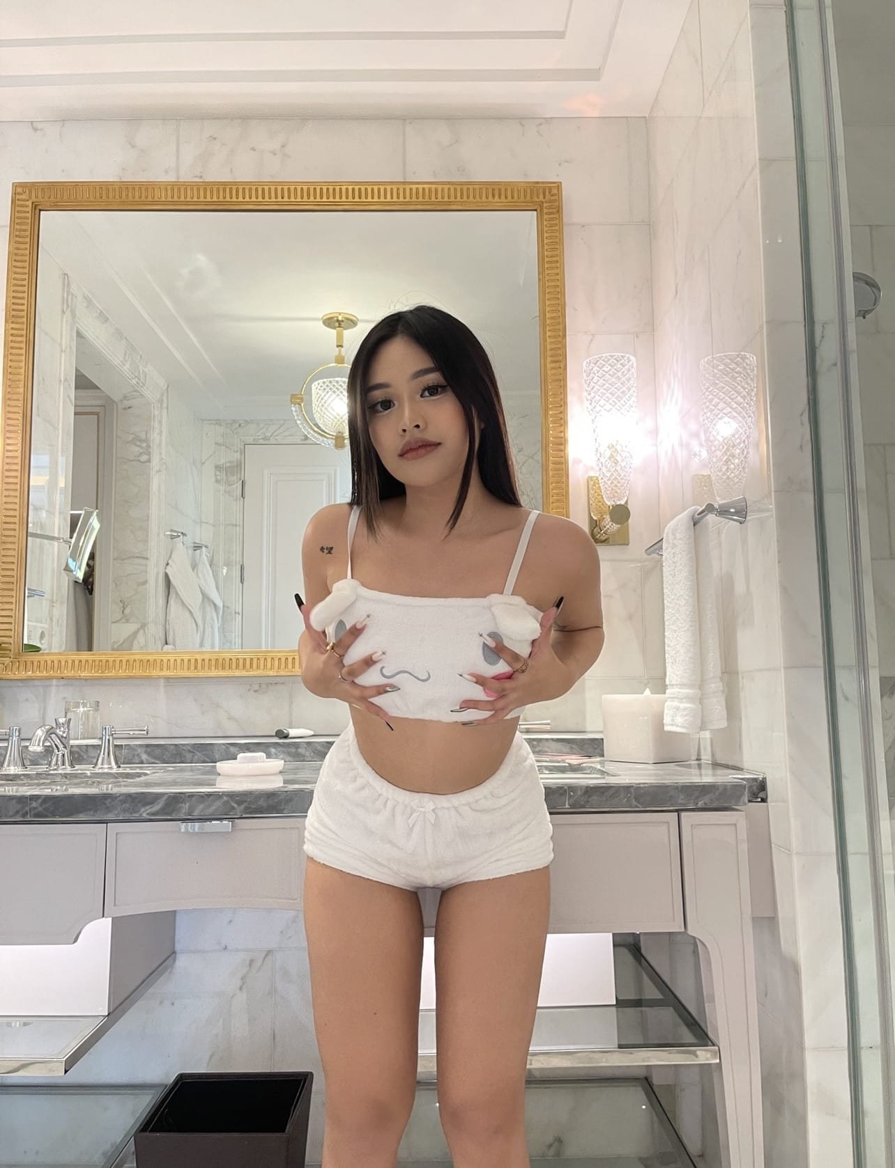 Annette Monsouleil Konten Eksklusif Edisi KAmar Mandi 9 leaksmaster69.cyou 165
