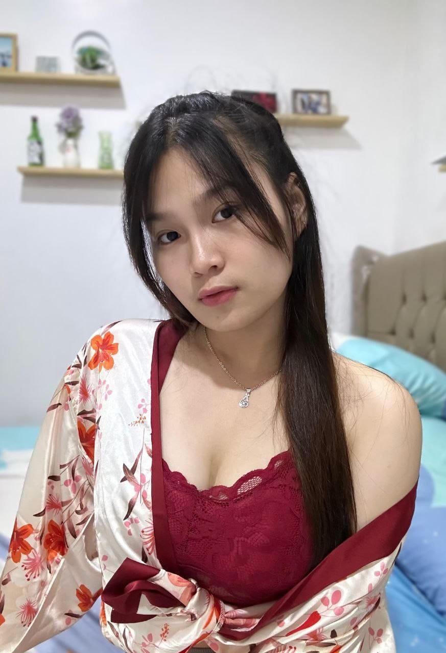 Verllyaling Konten Eksklusif Edisi RED Lingerie! 5 photo 6280321783072670028 y