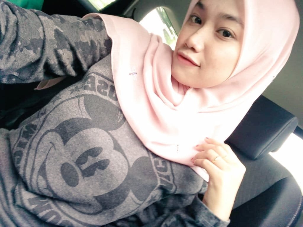 Nur Suhaila TOBRUT BANGET suka omek remas sampe EWE di MOBIL! 8 Nur Suhaila 16